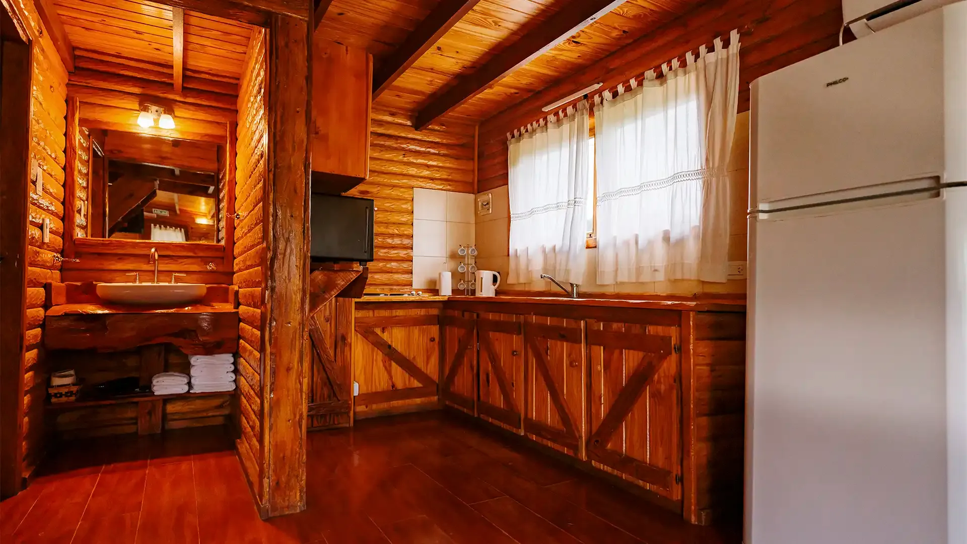Interior de la Cabaña Antílope en Valle de los Ciervos, Tandil