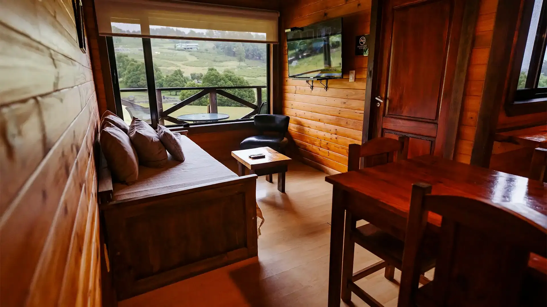 Interior de la Cabaña Superior en Valle de los Ciervos, Tandil