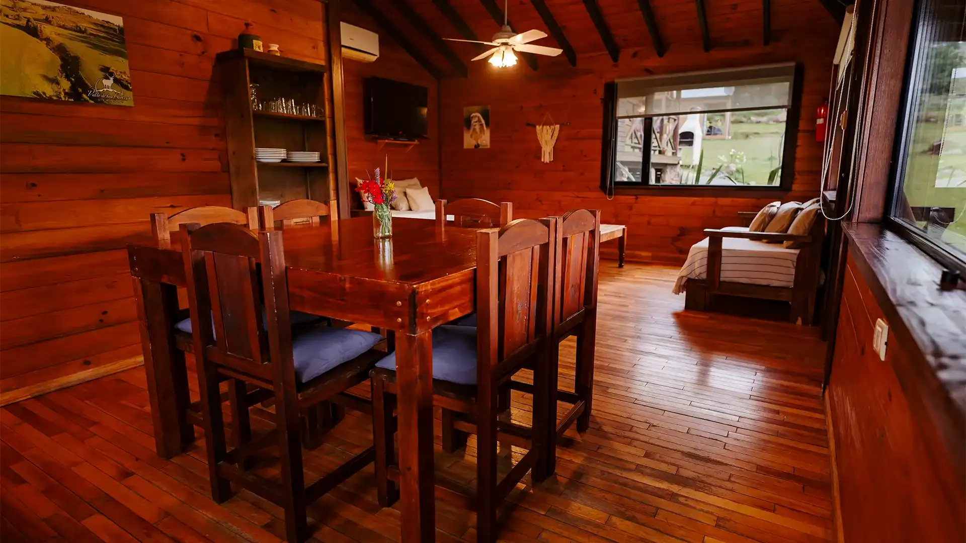 Interior de la Cabaña Superior Familiar en Valle de los Ciervos, Tandil